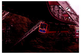 Порящий над городом