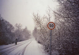 велосипедист зимой