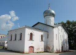 Старинная церковь