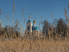Церковь в поле